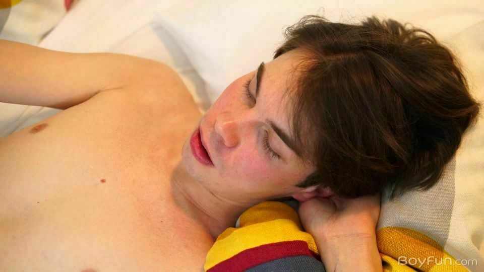 Boyfun – Sleeping Boyfriend – Alan Stark And Alex Blade